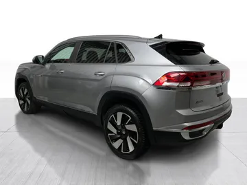 2024 Volkswagen Atlas Cross Sport - image 6