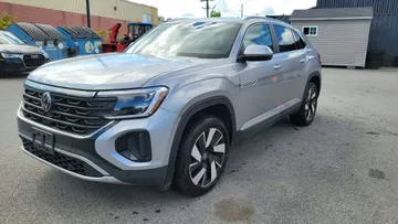 2024 Volkswagen Atlas Cross Sport - image 3