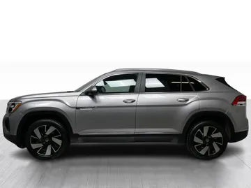 2024 Volkswagen Atlas Cross Sport - image 4