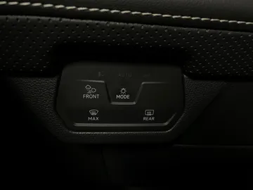 2024 Volkswagen Atlas Cross Sport - image 15