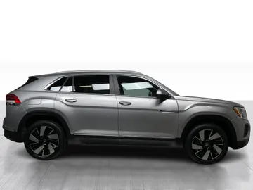 2024 Volkswagen Atlas Cross Sport - image 9