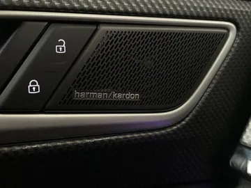 2024 Volkswagen Atlas Cross Sport - image 24