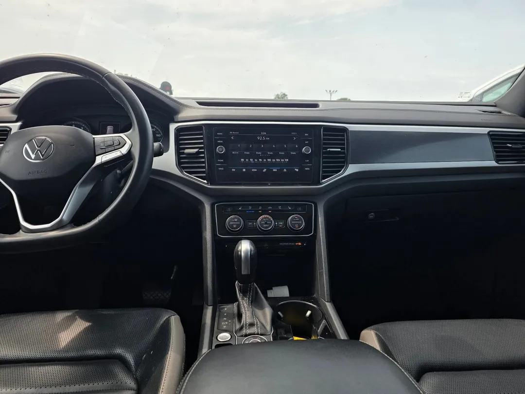 2021 Volkswagen Atlas Cross Sport — photo 8