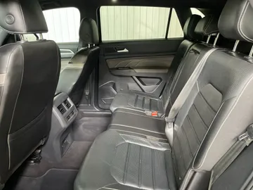 2021 Volkswagen Atlas Cross Sport - image 16