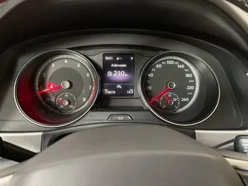 2021 Volkswagen Atlas Cross Sport - image 18