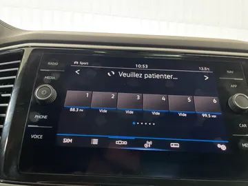 2021 Volkswagen Atlas Cross Sport - image 33