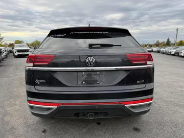 2021 Volkswagen Atlas Cross Sport - image 6