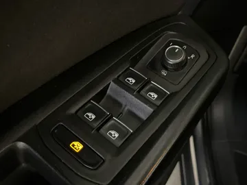 2018 Volkswagen Atlas - image 21