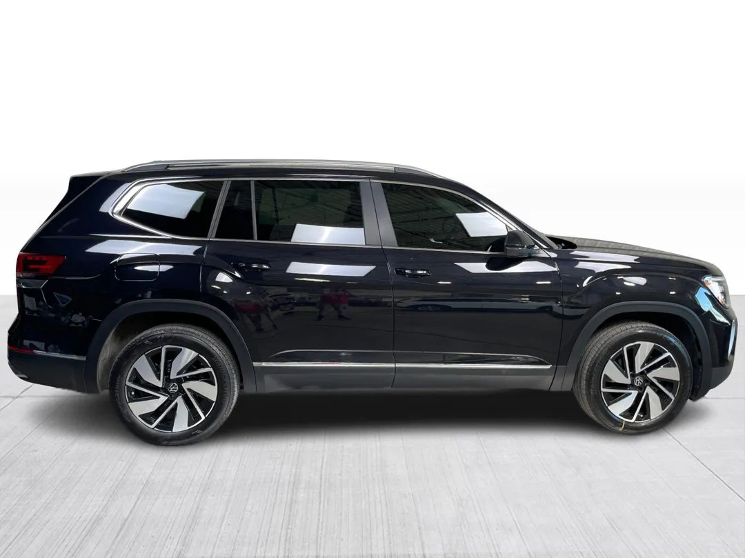 2024 Volkswagen Atlas — photo 2