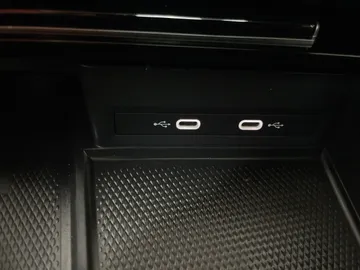2024 Volkswagen Atlas - image 35