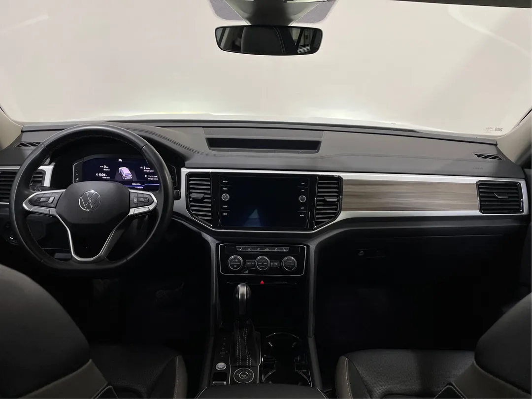 2022 Volkswagen Atlas — photo 4