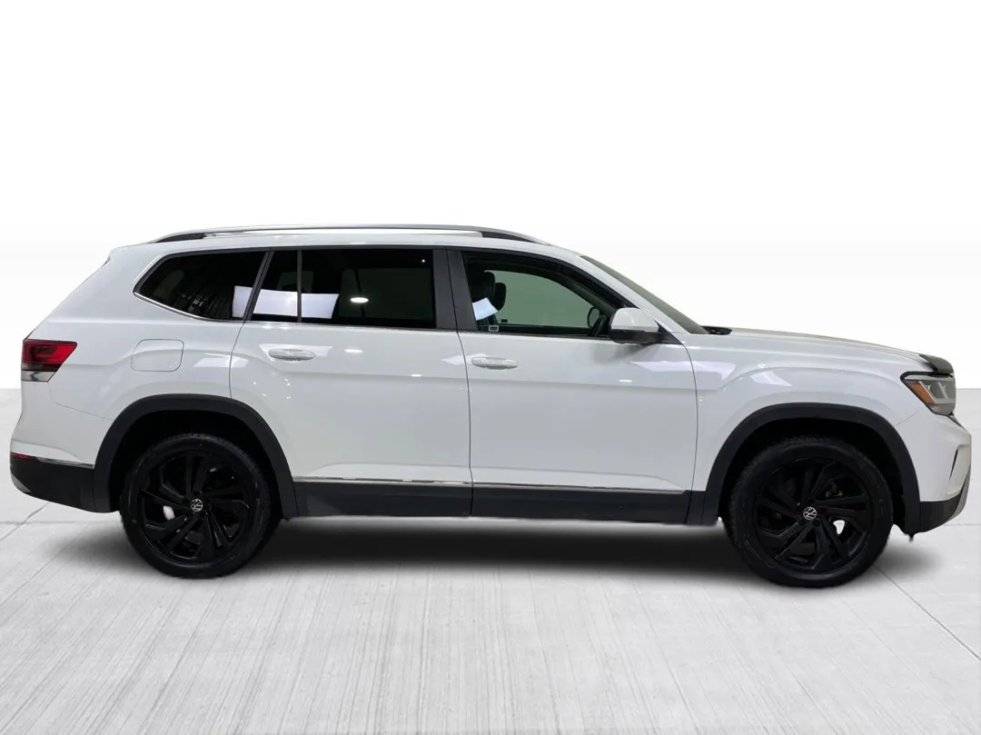 2022 Volkswagen Atlas — photo 2