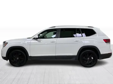 2022 Volkswagen Atlas - image 11