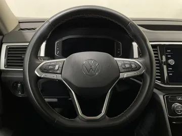 2022 Volkswagen Atlas - image 26