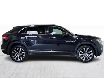 2023 Volkswagen Atlas Cross Sport - image 2