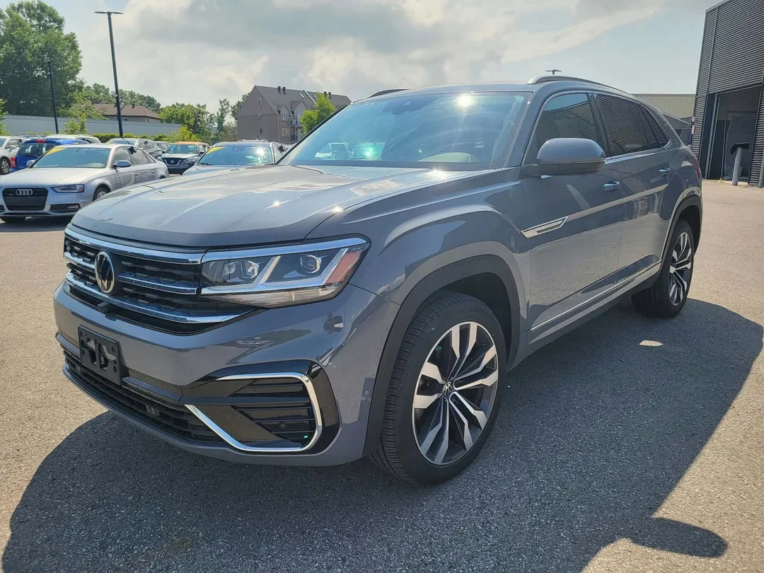 2022 Volkswagen Atlas Cross Sport — photo 3