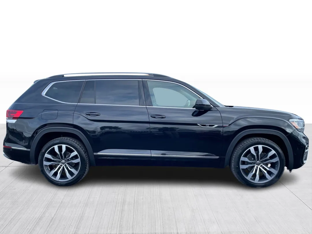 2022 Volkswagen Atlas — photo 2