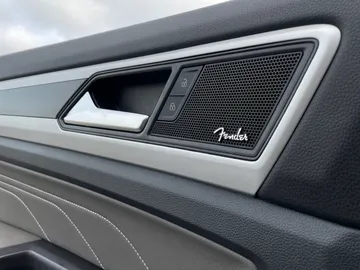 2022 Volkswagen Atlas - image 23