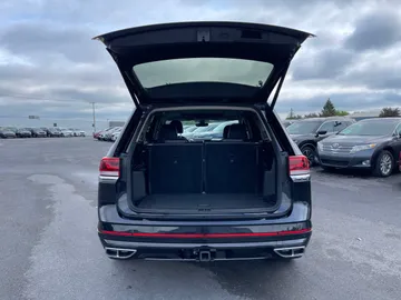 2022 Volkswagen Atlas - image 14