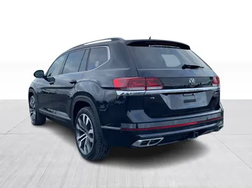 2022 Volkswagen Atlas - image 12