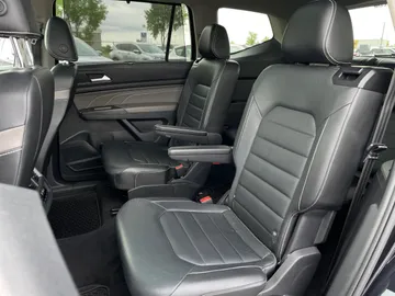 2022 Volkswagen Atlas - image 16