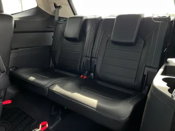 2022 Volkswagen Atlas - image 26