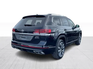 2022 Volkswagen Atlas - image 15