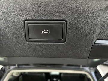 2022 Volkswagen Atlas - image 20