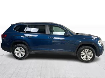 2018 Volkswagen Atlas - image 2