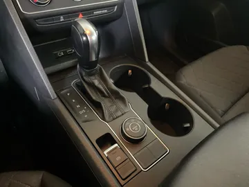 2018 Volkswagen Atlas - image 24