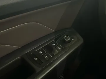 2021 Volkswagen Atlas - image 25
