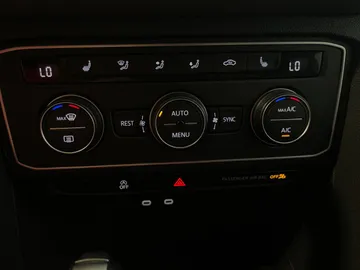 2021 Volkswagen Atlas - image 23