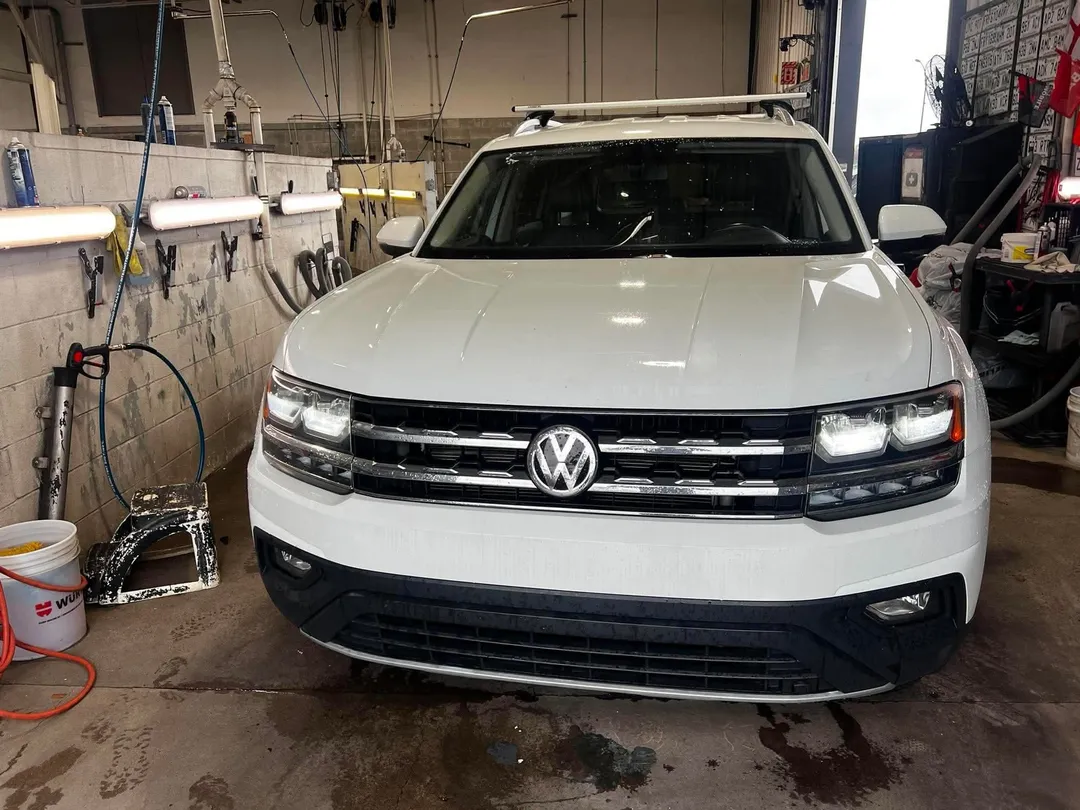 2018 Volkswagen Atlas — photo 2