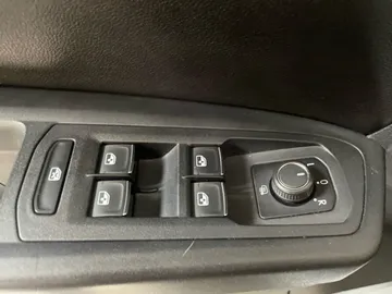 2018 Volkswagen Atlas - image 23