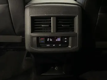 2019 Volkswagen Atlas - image 28