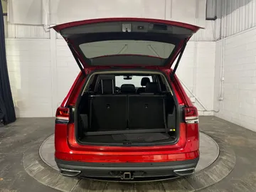 2021 Volkswagen Atlas - image 12