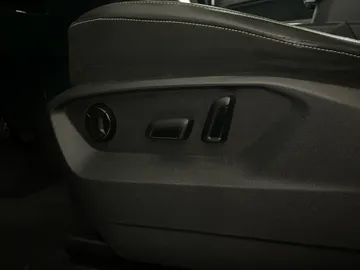 2021 Volkswagen Atlas - image 17