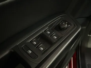 2021 Volkswagen Atlas - image 24