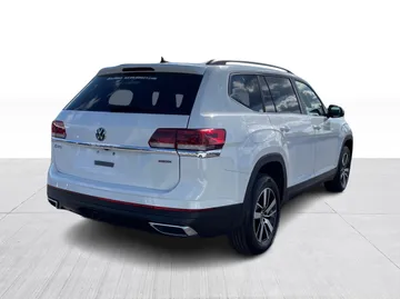 2022 Volkswagen Atlas - image 14