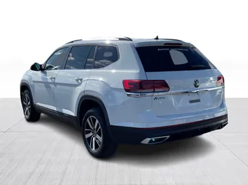 2022 Volkswagen Atlas - image 11