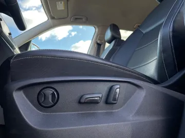 2022 Volkswagen Atlas - image 23