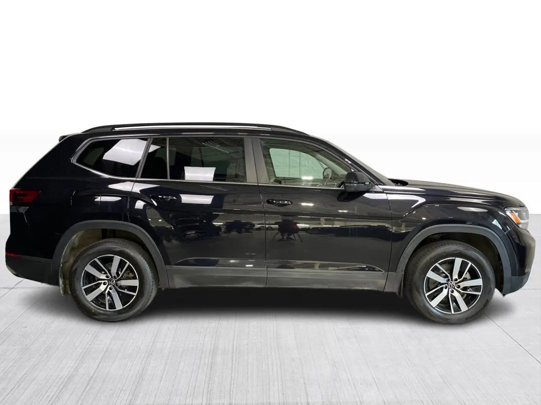2022 Volkswagen Atlas — photo 2