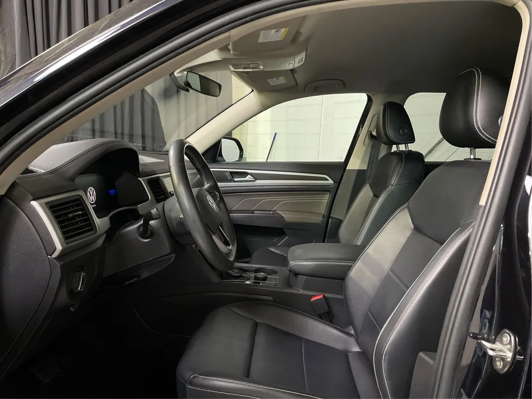 2022 Volkswagen Atlas — photo 3