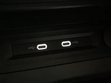 2022 Volkswagen Atlas - image 31