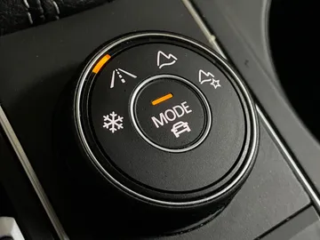 2022 Volkswagen Atlas - image 26