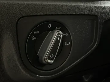 2022 Volkswagen Atlas - image 19