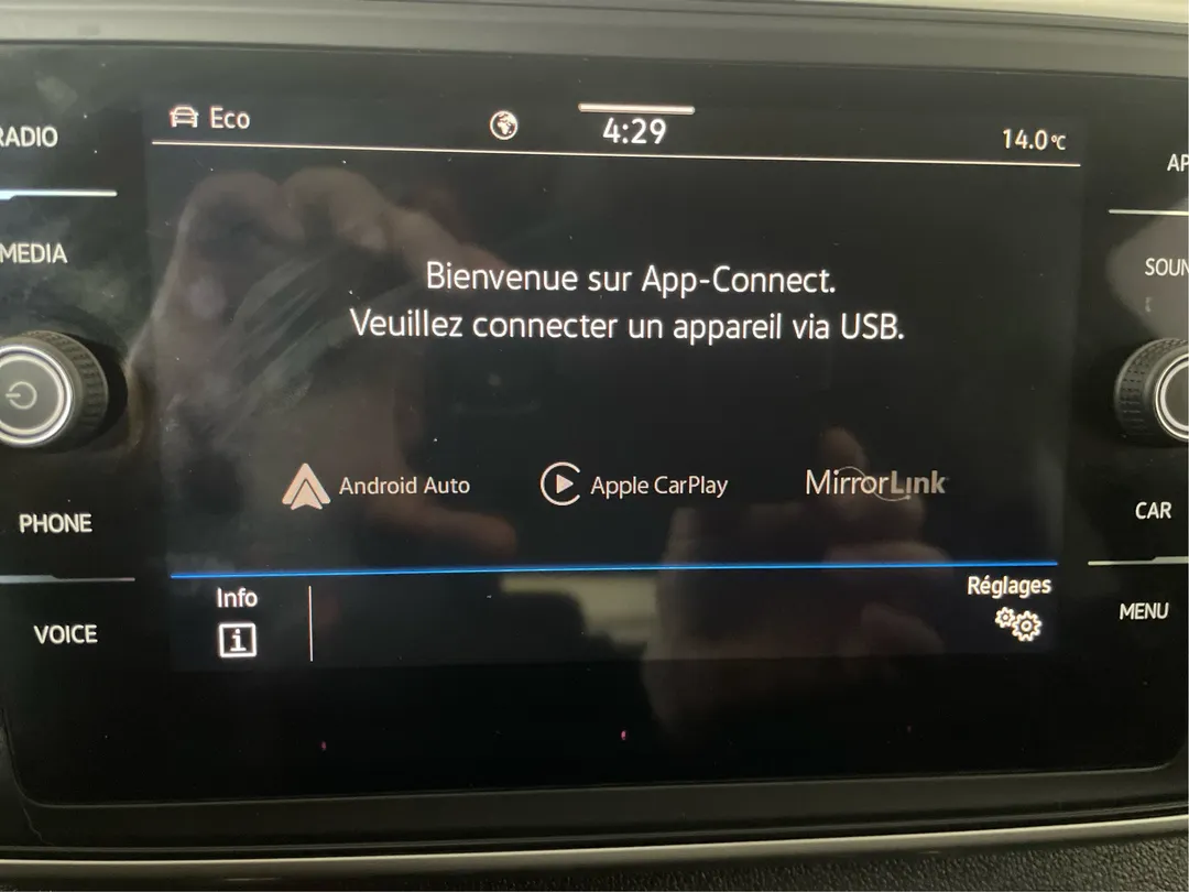 2022 Volkswagen Atlas — photo 6