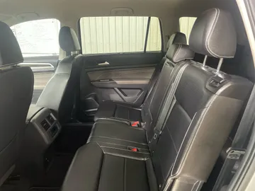 2022 Volkswagen Atlas - image 15
