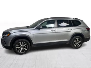 2022 Volkswagen Atlas - image 10