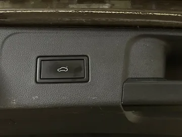 2019 Volkswagen Atlas - image 32